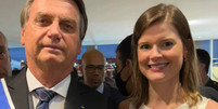 O ex-presidente Jair Bolsonaro (PL) ao lado de Marta Seillier  Foto: Reprodução/Facebook