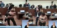 Segundo a vereadora Carla Ayres, punição "não é proporcional à quebra de decoro parlamentar constatada nas imagens"  Foto: Reprodução: Instagram/carla.ayres13