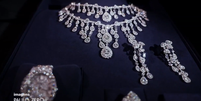 Conjunto de joias femininas que deu origem à investigação  Foto: Reprodução/Fantástico