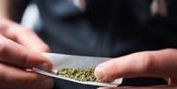 Embora uso de tabaco esteja caindo nos EUA, o de cannabis está aumentando  Foto: Getty Images / BBC News Brasil