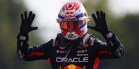 Max Verstappen comemorando as dez vit&oacute;rias seguidas no GP da It&aacute;lia  Foto: Red Bull Content Pool 