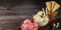 Conheça a história da sobremesa e as diferenças entre os tipos de sorvete  Foto: WS Studio / iStock