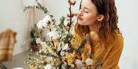 As flores ajudam a melhorar o humor e a reduzir o estresse -  Foto: Shutterstock / Alto Astral