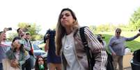 Jogadora espanhola Misa Rodríguez chega a hotel em Madri  Foto: REUTERS/Isabel Infantes