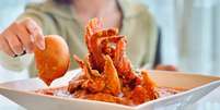 Restaurante Seafood Paradise, em Singapura vende caranguejos por peso  Foto: Reprodução