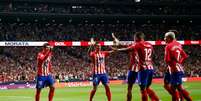 Atlético de Madrid não tomou conhecimento e bateu o rival por 3 a 1 no Metropolitano –  Foto: Divulgação/Atlético de Madrid / Jogada10