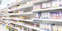 A Anvisa atualiza regras para a entrega de remédios de venda controlada em casa (Imagem: Kjekol/Envato)  Foto: Canaltech