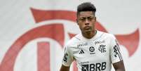 Flamengo e Bruno Henrique tem reunião marcada no próximo sábado  Foto: Esporte News Mundo