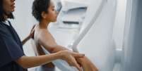Mamografia: 10 informações que toda mulher precisa saber -  Foto: Shutterstock / Saúde em Dia