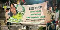 Pais de Gabriella Anelli protestam contra o apresentador Tiago Leifert  Foto: Tayna Fiori/Globoesporte