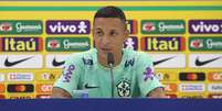 Guilherme Arana tem quatro jogos pela Seleção Brasileira –  Foto: Vitor Silva/CBF / Jogada10