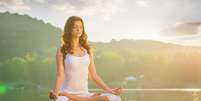 Conheça os benefícios da Kundalini Yoga -  Foto: Shutterstock / João Bidu