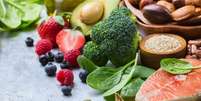 Frutas, vegetais e peixes ajudam a evitar o câncer -  Foto: Shutterstock / Alto Astral