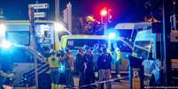 Pol&iacute;cia isola &aacute;rea em Bruxelas onde ocorreu ataque que deixou dois mortos   Foto: DW / Deutsche Welle
