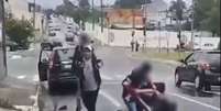 Pai atira durante briga de filho com estudantes e tiro atinge jovem no ombro em SP  Foto: Reprodução