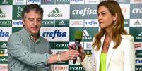 Paulo Nobre e Leila Pereira no lançamento de uniforme do Palmeiras, em 2016  Foto: Sergio Barzaghi/Gazeta Press