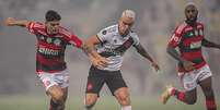 Flamengo x Vasco: torcedores relatam clima muito tenso fora do Maracanã