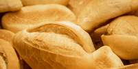 Nada de jogar seu pão francês fora depois que ele ficar durinho!  Foto: iStock