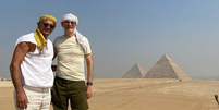 Marcos Caruso vive aventura em viagem ao Egito ao lado do namorado  Foto: Reprodução/Redes Sociais