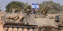 O que militares israelenses parecem estar fazendo é "limpar" áreas de Gaza, fatia por fatia.  Foto: BBC News Brasil