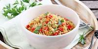 Salada de quinoa com legumes  Foto: Losangela | Shutterstock / Portal EdiCase