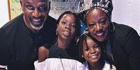 Filhos de Bruno Gagliasso e Gio Ewbank encontram a atriz Viola Davis, protagonista do filme "Mulher Rei" na Bahia  Foto: Reprodução/Instagram/brunogagliasso