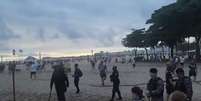 Torcedores de Fluminense e Boca brigam na praia de Copacabana   Foto: Reprodução/Redes Sociais / Esporte News Mundo