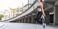Benefícios de pular corda para saúde - Shutterstock  Foto: Sport Life