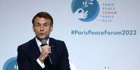 Macron está participando de uma conferência sobre paz em Paris  Foto: EPA / BBC News Brasil
