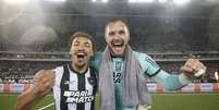 Adryelson e Lucas Perri fazem grande temporada pelo Botafogo &ndash;  Foto: Vitor Silva/Botafogo / Jogada10
