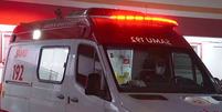 Imagem de ambulância com a sirene acionada  Foto: Reprodução TV Globo / Flipar