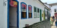 Casa da Favela, no centro hist&oacute;rico de Paraty, ocupa constru&ccedil;&atilde;o de mais de trezentos anos. Programa&ccedil;&atilde;o focada em periferia vai at&eacute; s&aacute;bado na Flip  Foto: Divulga&ccedil;&atilde;o