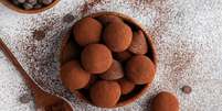 Trufas com whey – Foto: Shutterstock  Foto: Guia da Cozinha