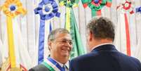 Ministro da Justiça, Flávio Dino, recebe Ordem do Mérito da Defesa  Foto: Jamile Ferraris/MJSP