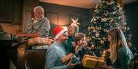 Teremos um Natal agradável com as pessoas certas  Foto: iStock