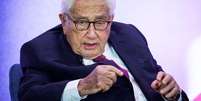 Henry Kissinger em foto de 2019; ele permaneceu ativo até pouco antes de sua morte, incluindo uma visita à China em julho  Foto: JIM LO SCALZO/EPA-EFE/REX/Shutterstock / BBC News Brasil