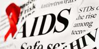 Imprensa ajudou a estigmatizar o HIV e a população LGBTQIA+  Foto: iStock/RapidEye