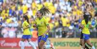 Comemoração de Priscila na vitória do Brasil -   Foto: Staff Images Woman / CBF / Esporte News Mundo