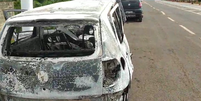 Um dos carros pegou fogo com o impacto da batida, e os ocupantes morreram carbonizados  Foto: Divulgação/PRF-GO
