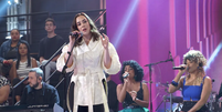 Filha de Faustão, Lara estreia como cantora no Altas Horas  Foto: Reprodução/TV Globo