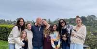 Família de Bruce Willis aproveita 'cada momento' ao lado do ator.  Foto: @demimoore via Instagram / Estadão