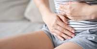 A endometriose prejudica a realização de tarefas diárias -  Foto: Shutterstock / Alto Astral