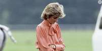 Ícone da moda, Princesa Diana já usava a cor Pantone 2024, Peach Fuzz, nos anos 1980. Aos looks!.  Foto: Getty Images / Purepeople