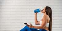 O consumo de vitamina ou shake no pré-treino contribui no resultado de ganho de massa muscular Foto: iStock