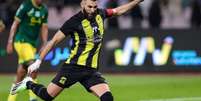 -  Foto: Divulgação / Al Ittihad - Legenda: Benzema é o grande nome do Al Ittihad para a disputa do Mundial de Clubes / Jogada10