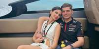 Max Verstappen e Kelly Piquet assumiram romance em janeiro de 2021 Foto: Reprodução/Instagram @kellypiquet / Estadão