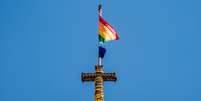 Decisão da Igreja não deve mudar posição sobre casamento LGBTQIA+  Foto: Getty Images / BBC News Brasil