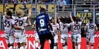  Foto: Gabriel Bouys/AFP - Legenda: Bologna eliminou a Inter em pleno Giuseppe Meazza / Jogada10