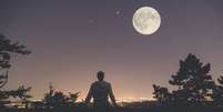 Sonhar com a lua muitas vezes nos deixa intrigados e curiosos sobre o que essa experiência pode realmente significar. Confira!  Foto: Shutterstock / João Bidu