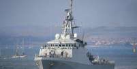 HMS Trent, um navio de patrulha de alto mar, participar&aacute; de exerc&iacute;cios na costa da Guiana  Foto: Getty Images / BBC News Brasil